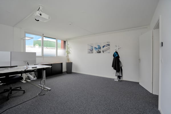 Moderne Büroräumlichkeiten im Erdgeschoss 5