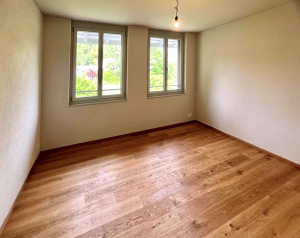 Modernes 7.5-Zimmer-Doppeleinfamilienhaus eingebettet ins Suterguet Gränichen 8