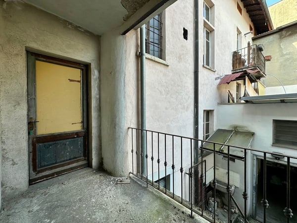 Gebäudekomplex mit Innenhof / Complesso di stabili con corte interna 12