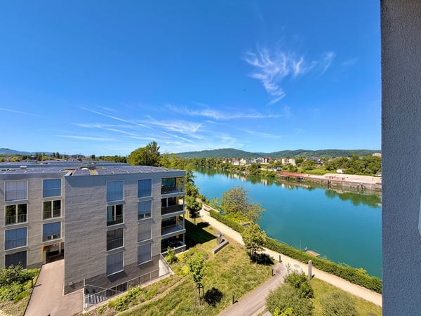 Elegante Eigentumswohnung am Rhein mit Loggia und 2 EH-Plätzen 13