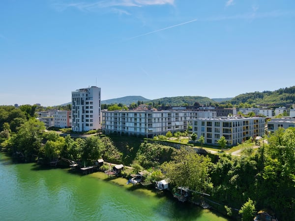 Elegante Eigentumswohnung am Rhein mit Loggia und 2 EH-Plätzen 1
