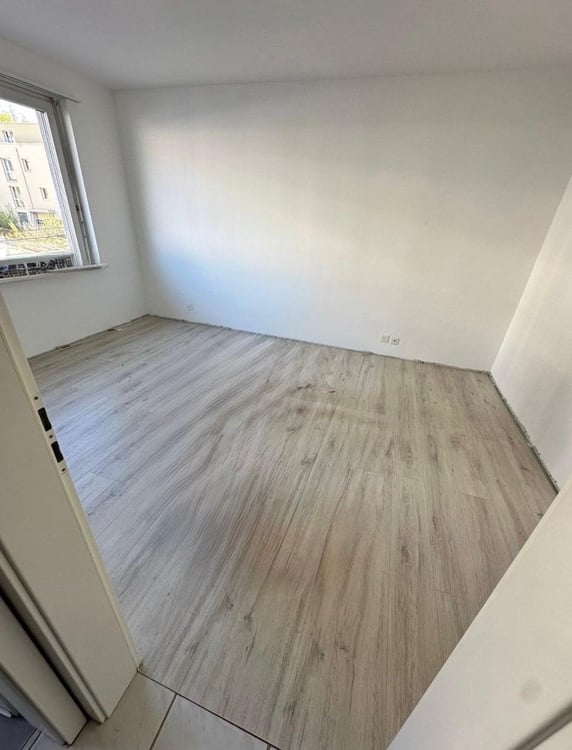Helle Wohnung mit 2 Balkonen, Lift und Einstellhallenplatz 6