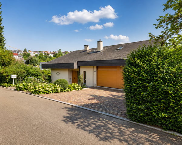 Top gepflegtes Einfamilienhaus mit Weitsicht 2