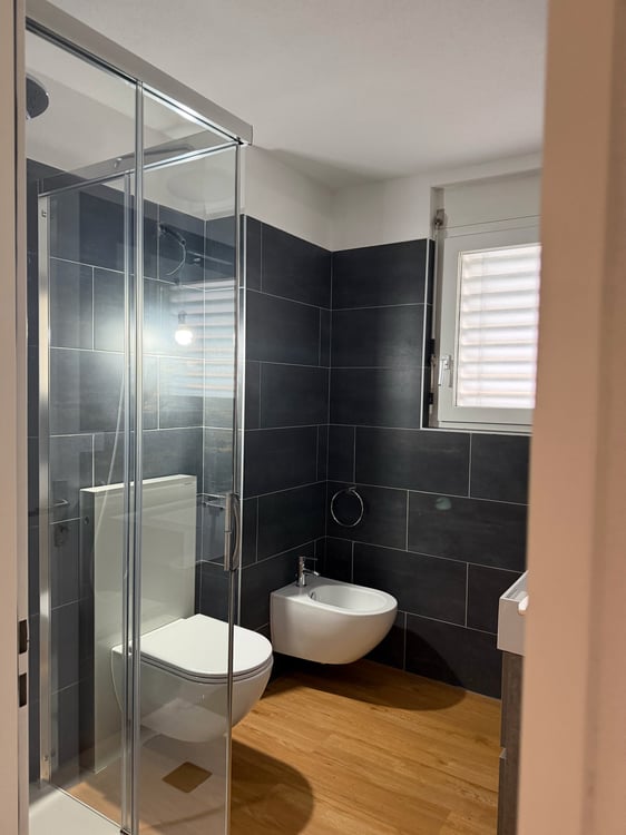Elegante appartamento di 1.5 locali ad Ascona, con vista e balcone 6