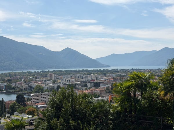 Terreno edificabile con licenza - vista lago a Muralto 2