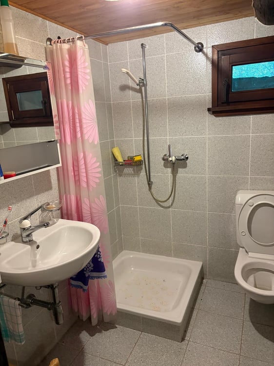 Casa Rustica di 2.5 Locali a Moghegno, Vallemaggia 10