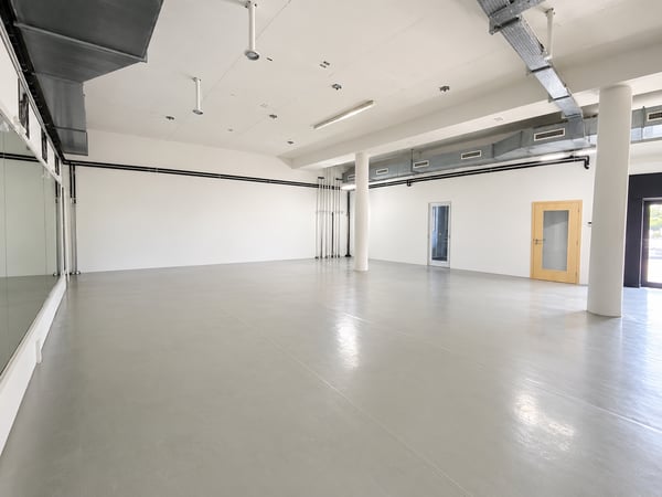 Locale Commerciale in Affitto a Mendrisio – Via Zorzi 11