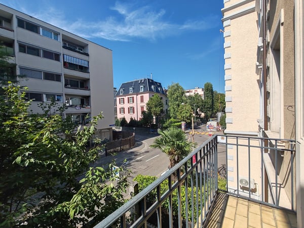 Zu vermieten 3-Zimmer-Wohnung in einem stilvollen Jugendstilhaus an der Dornacherstrasse 133 8