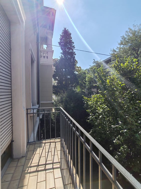 Zu vermieten 3-Zimmer-Wohnung in einem stilvollen Jugendstilhaus an der Dornacherstrasse 133 7