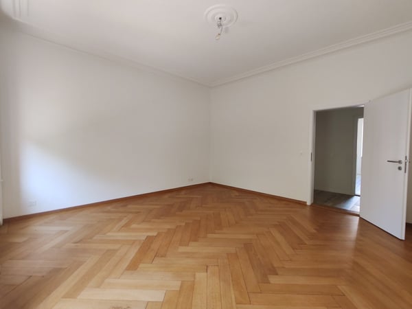 Zu vermieten 3-Zimmer-Wohnung in einem stilvollen Jugendstilhaus an der Dornacherstrasse 133 2