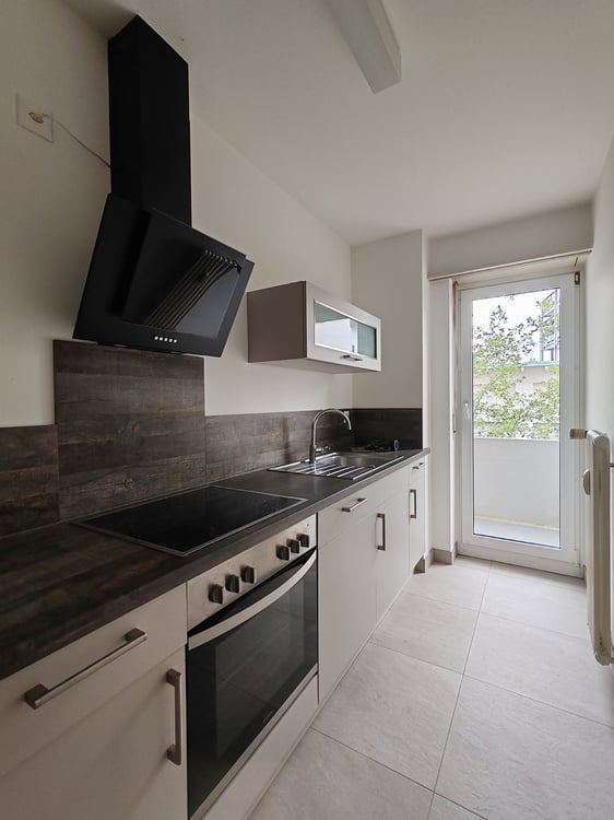 Helle 2-Zimmer-Wohnung mit Balkon an der Bäumlihofstrasse in Basel 7