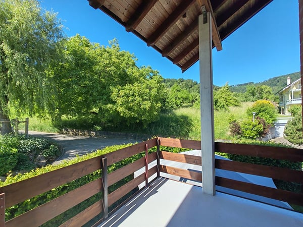 Erstbezug nach Renovation – Helle 4.5-Zimmer-Wohnung mit zwei sonnigen Balkonen 2