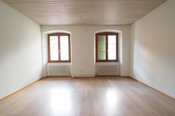 Zu vermieten eine Grosszügige 6.5 Zimmer Duplex-/Maisonette-Wohnung im Stedtli Laufen. 5