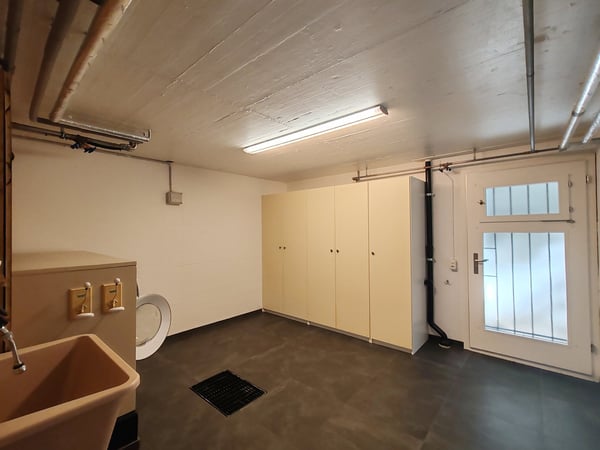 Exklusives 5½-Zimmer-Einfamilienhaus mit Garten, Balkon und Garage in Arlesheim 17