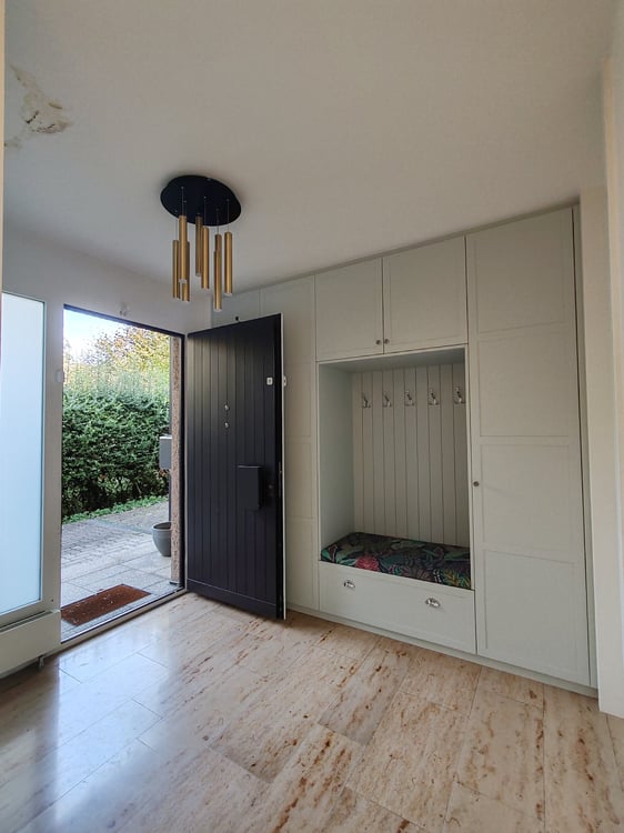 Exklusives 5½-Zimmer-Einfamilienhaus mit Garten, Balkon und Garage in Arlesheim 5