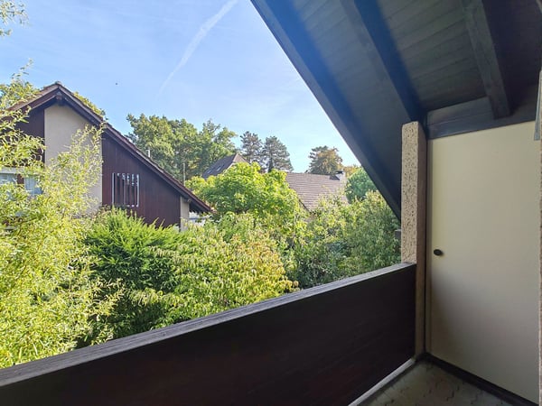 Exklusives 5½-Zimmer-Einfamilienhaus mit Garten, Balkon und Garage in Arlesheim 10