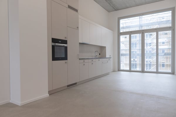 Zweitbezug: moderne 4.5 Zimmer- Maisonette Wohnung im Eigentumsstandard mit Sicht ins Grüne 3