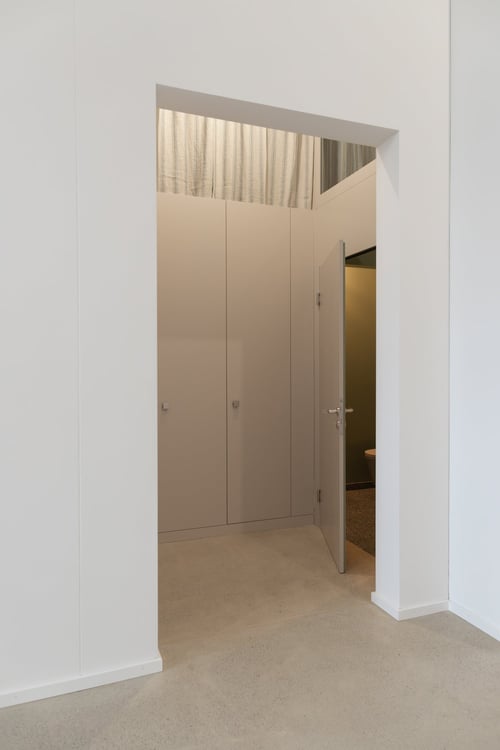 Zweitbezug: moderne 4.5 Zimmer- Maisonette Wohnung im Eigentumsstandard mit Sicht ins Grüne 6