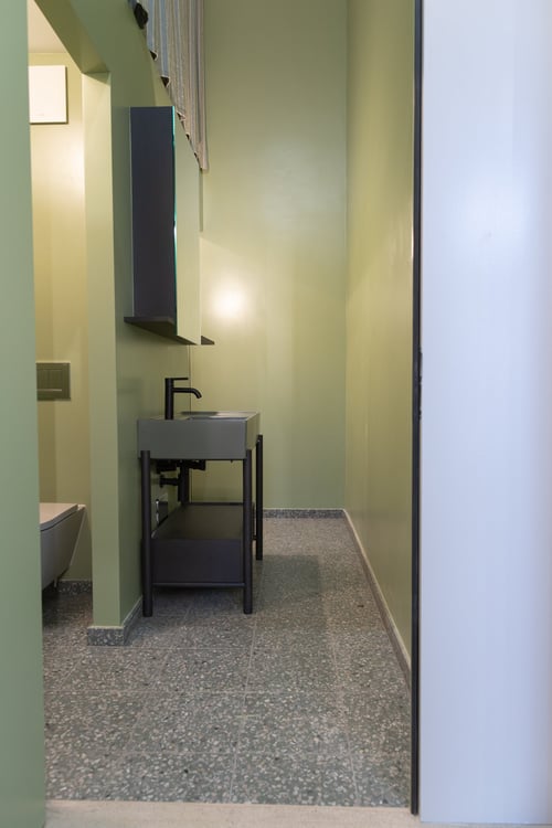 Zweitbezug: moderne 4.5 Zimmer- Maisonette Wohnung im Eigentumsstandard mit Sicht ins Grüne 12