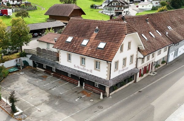 3.5-Zimmer-Dachwohnung mit Charme in Holderbank