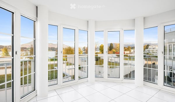Helle 3.5-Zimmer-Wohnung mit Balkon direkt am Seeufer in Luzern 5