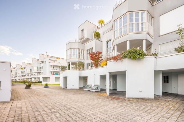 Helle 3.5-Zimmer-Wohnung mit Balkon direkt am Seeufer in Luzern 7