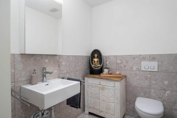 Helle 2.5-Zimmer-Wohnung mit Balkon in Hinwil – sofort verfügbar! 5