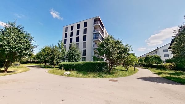 Helle 4.5-Zimmer-Wohnung mit Balkon an der Parkpromenade in Emmen 11
