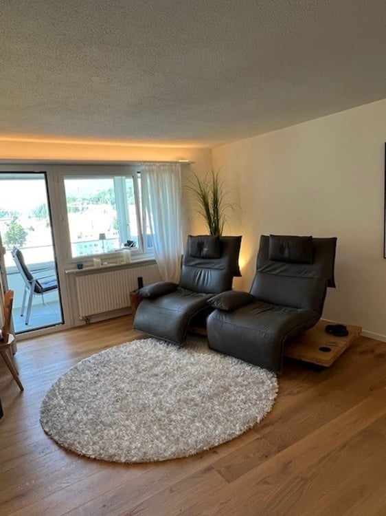 sonnige Wohnung mit Fernsicht 8