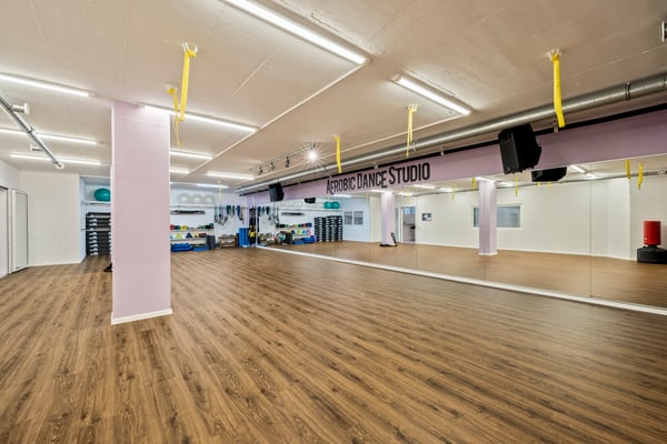 MODERNE GEWERBEFLÄCHE MIT EMPFANG UND DUSCHEN AN ZENTRALER LAGE 1