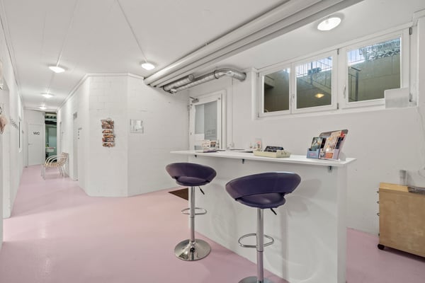 MODERNE GEWERBEFLÄCHE MIT EMPFANG UND DUSCHEN AN ZENTRALER LAGE 2