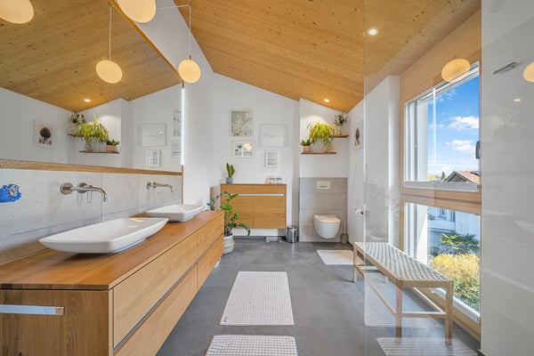 RAFFINIERT UND MODERN: FREISTEHENDES EINFAMILIENHAUS AN RUHIGER LAGE 8