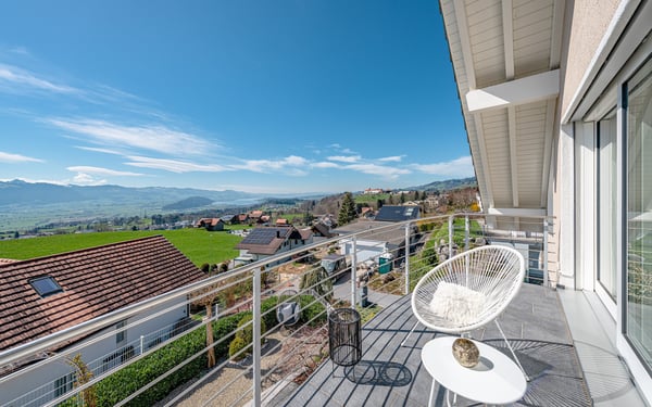 IMPOSANTE VILLA MIT SEE- UND ALPENSICHT 6