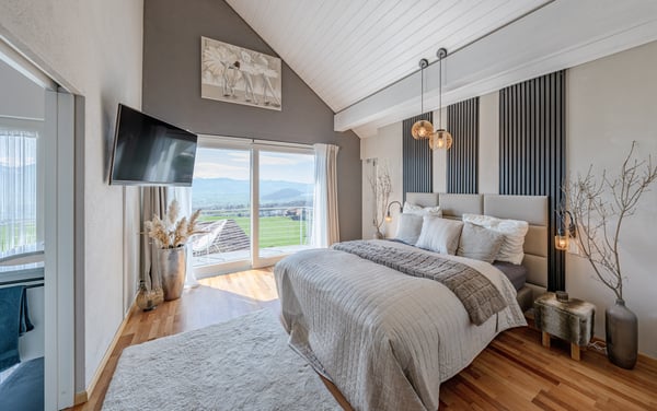 IMPOSANTE VILLA MIT SEE- UND ALPENSICHT 4