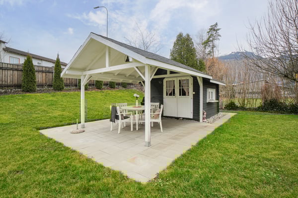 FREISTEHENDES EINFAMILIENHAUS IN BUCHS (SG) – KOMPLETT RENOVIERT 2022 MIT GROSSZÜGIGEM GARTEN 8