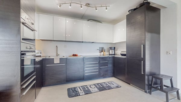 EIN HAUS, ZWEI WELTEN - LOFT UND EINLIEGERWOHNUNG IM DIALOG 6