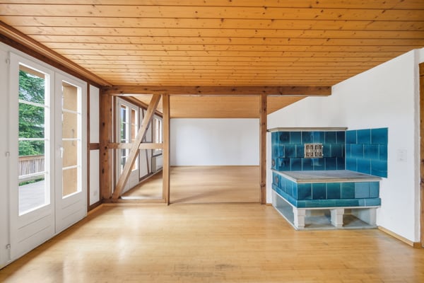 FREISTEHENDES EINFAMILIENHAUS MIT GROSSEM GARTEN UND SEESICHT 2