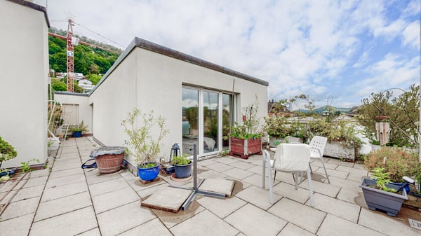 GROSSE UND HELLE DUPLEX-ATTIKAWOHNUNG IM ZENTRUM 7