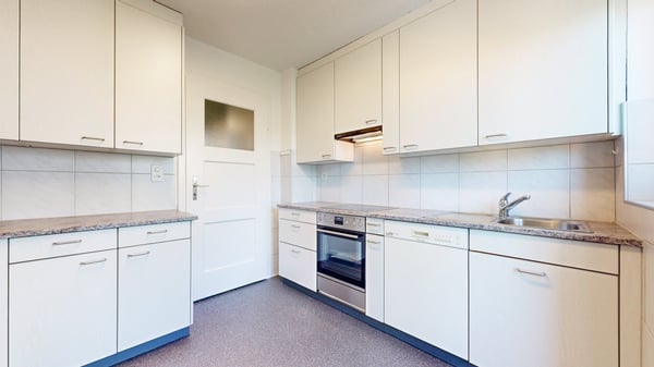 STERNSTUNDE ZENTRAL IN LUZERN - WOHNGLÜCK IN DER BELETAGE 4