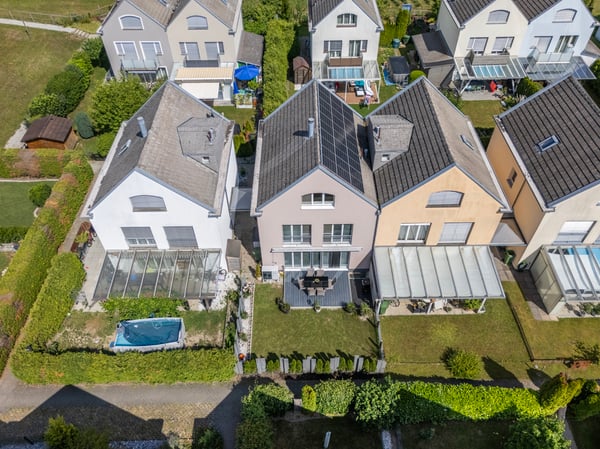 MODERNE DOPPELHAUSHÄLFTE MIT STIL UND KOMFORT 8