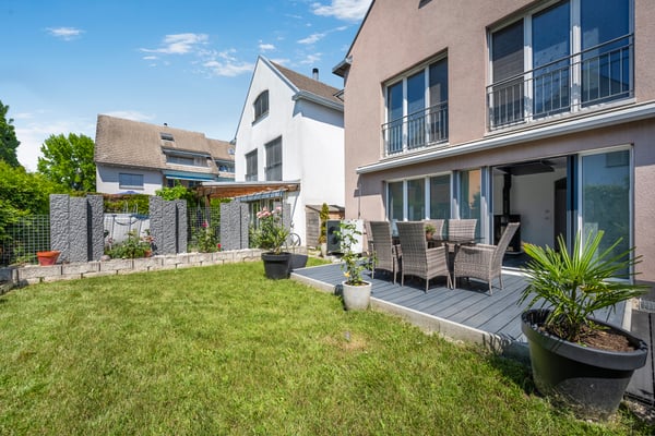 MODERNE DOPPELHAUSHÄLFTE MIT STIL UND KOMFORT 2