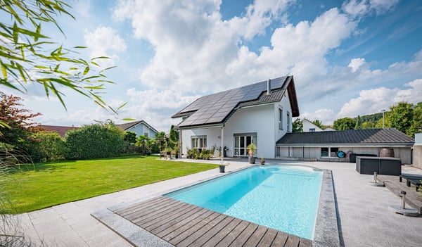 LUXURIÖSES WOHNEN MIT WELLNESS UND NÄHE ZU BERN 1