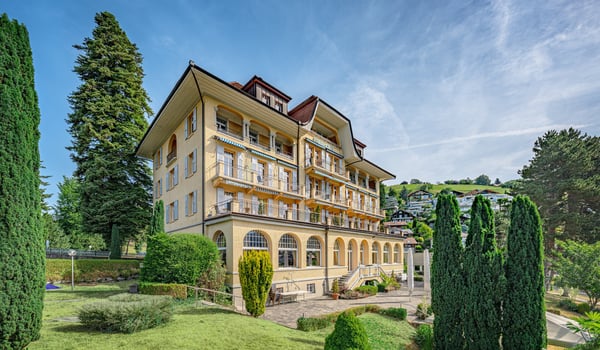 MAJESTÄTISCH ÜBER DEM THUNERSEE - PARKHOTEL OBERHOFEN 5