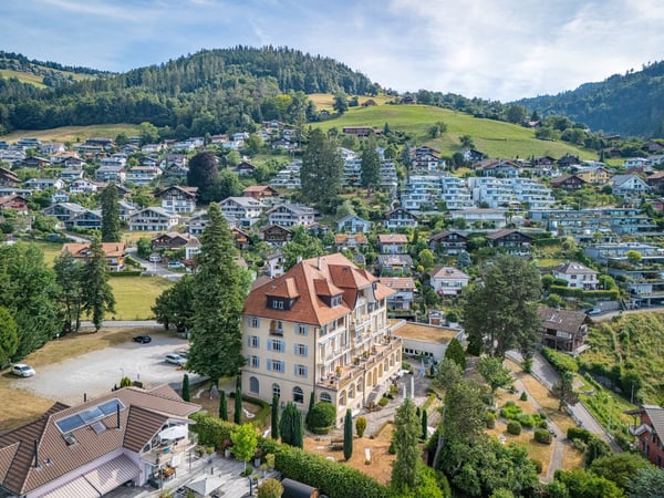 MAJESTÄTISCH ÜBER DEM THUNERSEE - PARKHOTEL OBERHOFEN 8