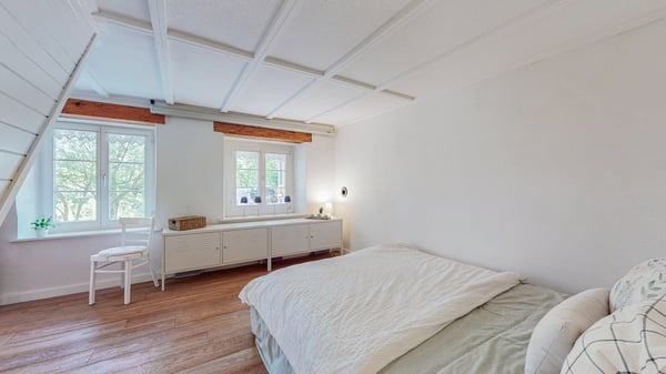 EIN REFUGIUM DER RUHE - KERNSANIERTES HAUS MIT AUSBLICK INS GRÜNE 6