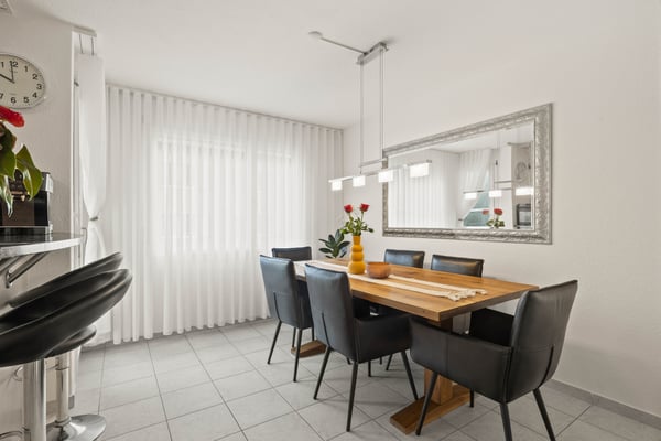 GEPFLEGTES ECKHAUS MIT VIEL GRÜN - IHR RÜCKZUGSORT AN BESTER LAGE 3