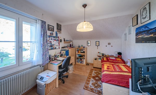 LIEBLICHES HAUS IM CHALET-STIL IN GÜMLIGEN 6