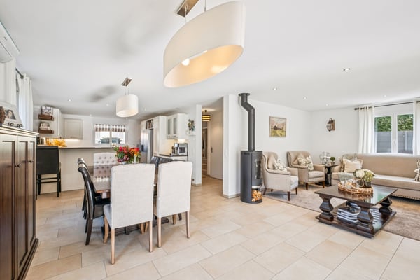 MODERNES WOHNEN MIT ZEITLOSER ELEGANZ 3