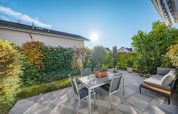 MODERNES, KOMPAKTES UND FREISTEHENDES EINFAMILIENHAUS 8