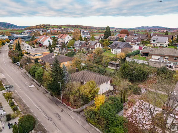 RARES GUT - ATTRAKTIVES BAULAND W2 IM GROSSRAUM ZÜRICH 4